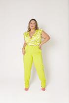 Calça Feminina Plus Size Nó na Barra
