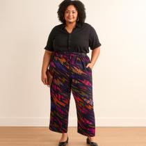 Calça Feminina Plus Size Viscose 2 Bolsos Estilo Pantalona Tamanho:G2Cor:Estampa06 Calça Feminina Plus Size Viscose 2 Bolsos Estilo Pantalona Tamanho:G2Cor:Estampa06