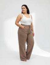 Calça Feminina Plus Size Wide Leg, Marrom, Sarja, Com Cordão, Tam. 44/46 Calça Feminina Plus Size Wide Leg, Marrom, Sarja, Com Cordão, Tam. 44/46