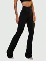 Calça Flare Bailarina Básica Preta