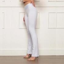 Calça Flare Bailarina Branca Peluciada Cintura Alta Enfermeira Esteticista
