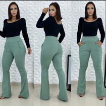 Calça Flare Cintura Média Verde