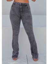 Calça Flare Feminina Marmorizada nas cores preta, cinza e chumbo Confeccionada com lycra e elastano, garantindo elastici