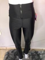 Calça flare Juliana cor preta tamanho M Calça flare Juliana cor preta tamanho M