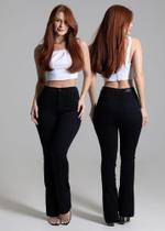 Calça flare preta da Sawary Jeans