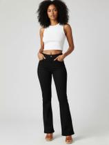 Calça Flare Preta Feminina Cintura Alta Confortável e Elegante Calça Flare Preta Feminina Cintura Alta Confortável e Elegante