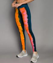 Calça Fuseau De Chelles Azul Cobalto com Estampa Tie Dye Frente, Suplex.