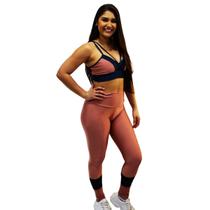 Calça Fuso de Cirre com Tule na Perna Calça Fuso de Cirre com Tule na Perna