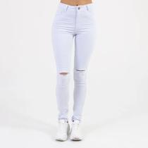 Calça Hot Pant Feminina Com Rasgo no Joelho Lady Rock