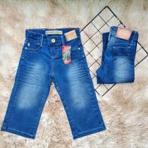 Calça infantil jeans bebe menina com lycra Tam de 1 a 3 anos.