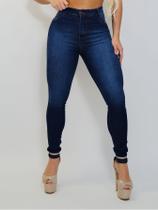 Calça jeans classica escura destroyer pistoda com bolso bordado