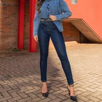 Calça jeans compressora skinny com efeito modelador