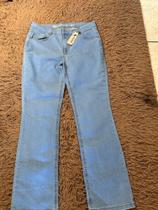 Calça jeans feminina bem versátil Calça jeans feminina bem versátil