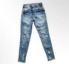 Calça jeans feminina Calça jeans feminina