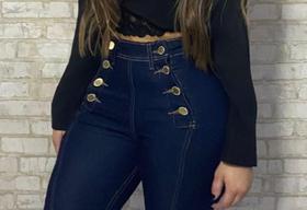 Calça jeans feminina com botões com elastano