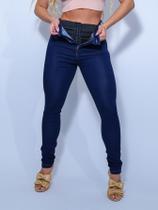 Calça jeans feminina escura com lipo+ cinta modeladora