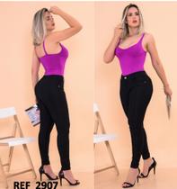 Calça jeans feminina Calça jeans feminina