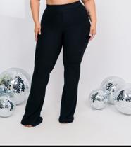 Calça jeans feminina, na cor preta, tamanho 42 a 46 Calça jeans feminina, na cor preta, tamanho 42 a 46