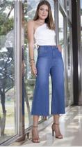 Calça Jeans feminina pantacourt Calça Jeans feminina pantacourt