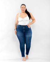 Calça Jeans Feminina Plus Size Abertura Lateral Barra 22612 Escura