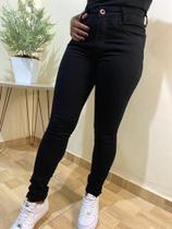 Calça Jeans Feminina Preta Básica Skinny Cintura Alta Com Lycra - Mundo Fashion