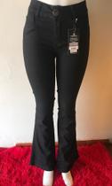 Calça jeans feminina Calça jeans feminina