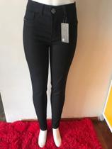 Calça jeans feminina Calça jeans feminina