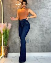 Calça Jeans Flare Cris - Elegante e Versátil Calça Jeans Flare Cris - Elegante e Versátil