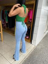 Calça jeans flare feminina