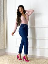 Calça jeans mom
