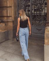 Calça Jeans Rachael - Lavagem Clara e Cintura Alta Calça Jeans Rachael - Lavagem Clara e Cintura Alta