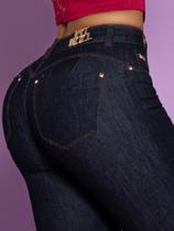 Calça jeans skinny empina bumbum com luxuos 66648