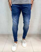 Calça jeans skinny escura lavada no joelho - creed jeans