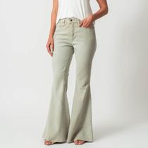 Calça Jeans Super Flare Cintura Alta Barra à Fio