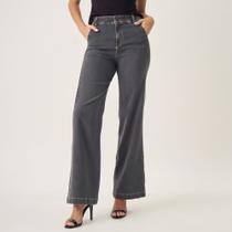 Calça Jeans Wide Bolso Faca Cintura Alta