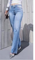 Calça jeans Wide leg com strass/Revanche/feminino/cor jeans tonalidade clara