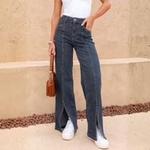 Calça Jeans Wide Leg Recorte e Abertura Frente Feminino Revanche Ovilava