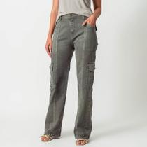 Calça Jeans Wide Recortes Cargo