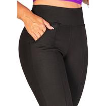 Calça Leg Montaria Com Bolsos Cintura Alta Em Poliamida Calça Leg Montaria Com Bolsos Cintura Alta Em Poliamida