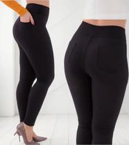 Calça Legging Com Bolso traseiro Cintura Alta