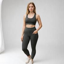 Calça Legging LISA com BOLSOS Leg Fitness Academia Corrida Cintura Alta Feminina 1057 Calça Legging LISA com BOLSOS Leg Fitness Academia Corrida Cintura Alta Feminina 1057