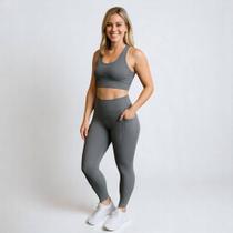 Calça Legging LISA com BOLSOS Leg Fitness Academia Corrida Cintura Alta Feminina 1057 Calça Legging LISA com BOLSOS Leg Fitness Academia Corrida Cintura Alta Feminina 1057