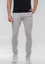 Calça Masculina Sarja Na Cor Creme. Linha Premium Estilo Renovado Calça Masculina Sarja Na Cor Creme. Linha Premium Estilo Renovado