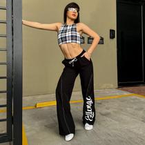 Calça Modelo Largo Blogueira Com Estampa Challenge Preta Calça Modelo Largo Blogueira Com Estampa Challenge Preta