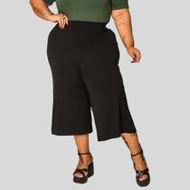 Calça Pantacourt de Malha Plus Size Moda Feminina Calça Pantacourt de Malha Plus Size Moda Feminina
