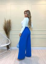 Calça Pantalona com Bolsos - Tecido Duna Elegante e Confortável Calça Pantalona com Bolsos - Tecido Duna Elegante e Confortável