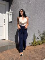 Calça Pantalona Feminina Confortável com Listra Lateral Elegante Calça Pantalona Feminina Confortável com Listra Lateral Elegante