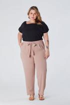 Calça Plus Size Cenoura com Amarração Frontal Elástico Traseiro Bolso Faca Bege Jade Calça Plus Size Cenoura com Amarração Frontal Elástico Traseiro Bolso Faca Bege Jade