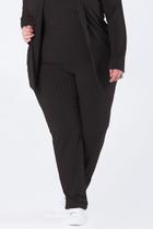 Calça Plus Size Ribana Canelada Bolso Faca Funcional com Elástico na Cintura Preta Berta Calça Plus Size Ribana Canelada Bolso Faca Funcional com Elástico na Cintura Preta Berta