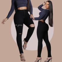 Calça Preta Feminina Jeans Cintura Alta Skinny Rasgo no Joelho Modeladora